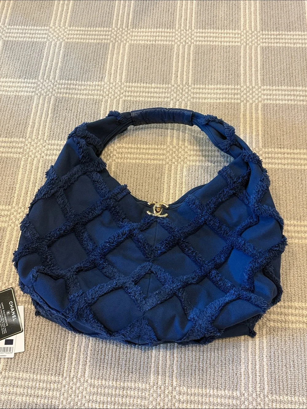 Chanel 21C Large Hobo Bag Navy & Gold
